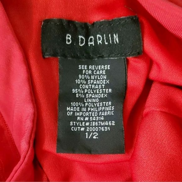 B Darlin Junior's Red Lace Fitted Dress Size 1/2 - Picture 7 of 8